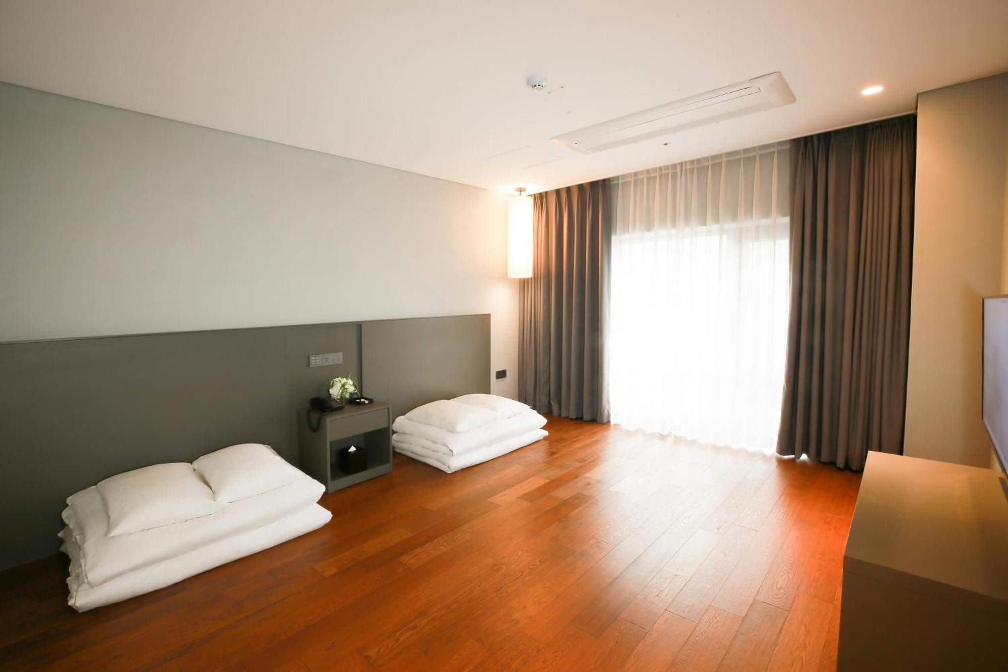 Westernlife Hotel Ikszan Szoba fotó
