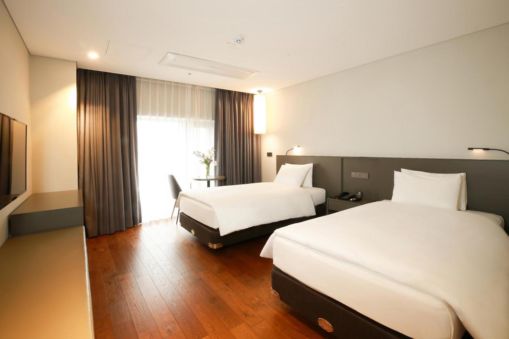 Westernlife Hotel Ikszan Szoba fotó