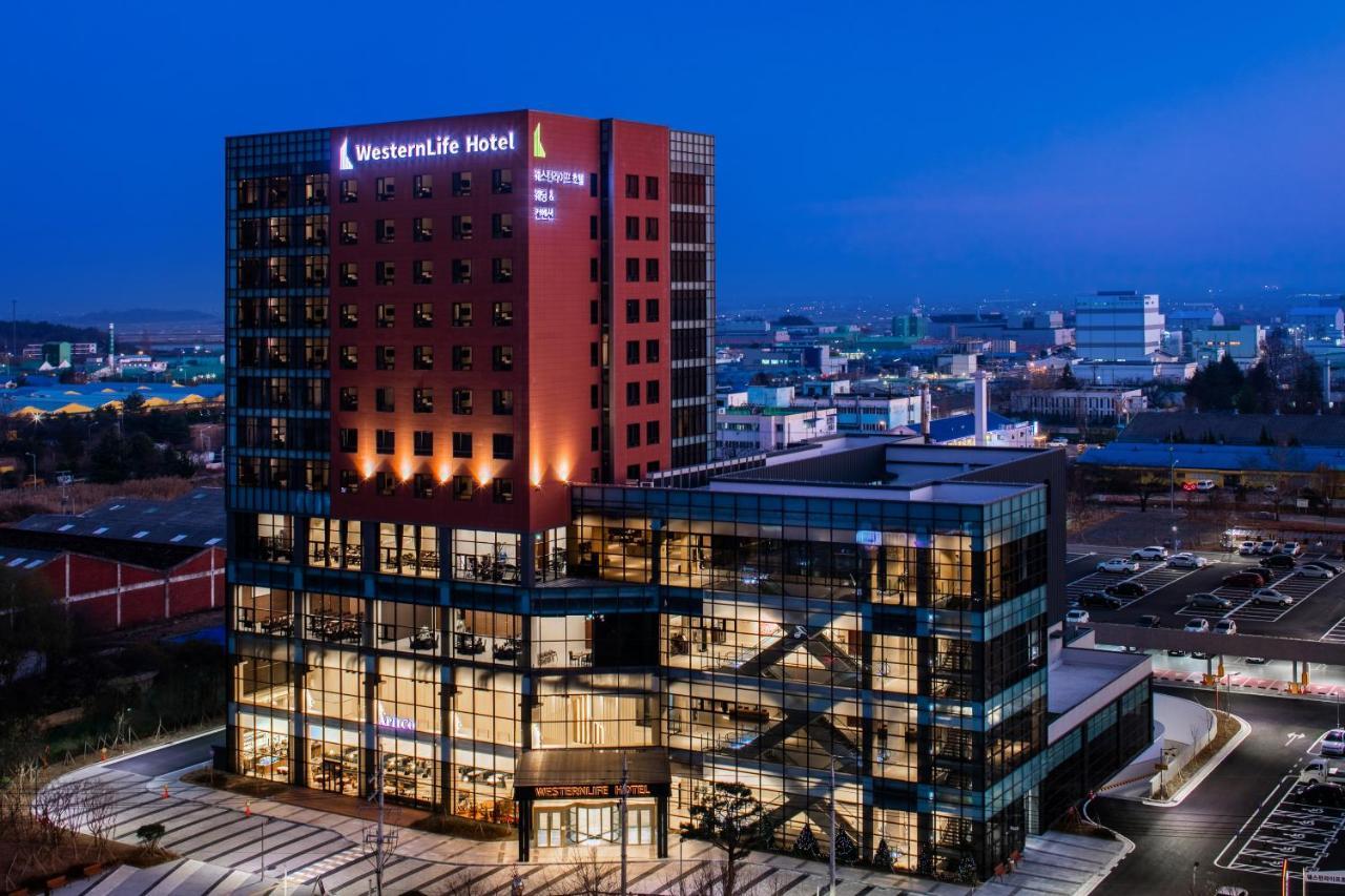 Westernlife Hotel Ikszan Kültér fotó